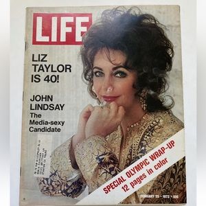 Vintage Life Magazine - February 25, 1972 Back Issue. Liz Taylor is 40!